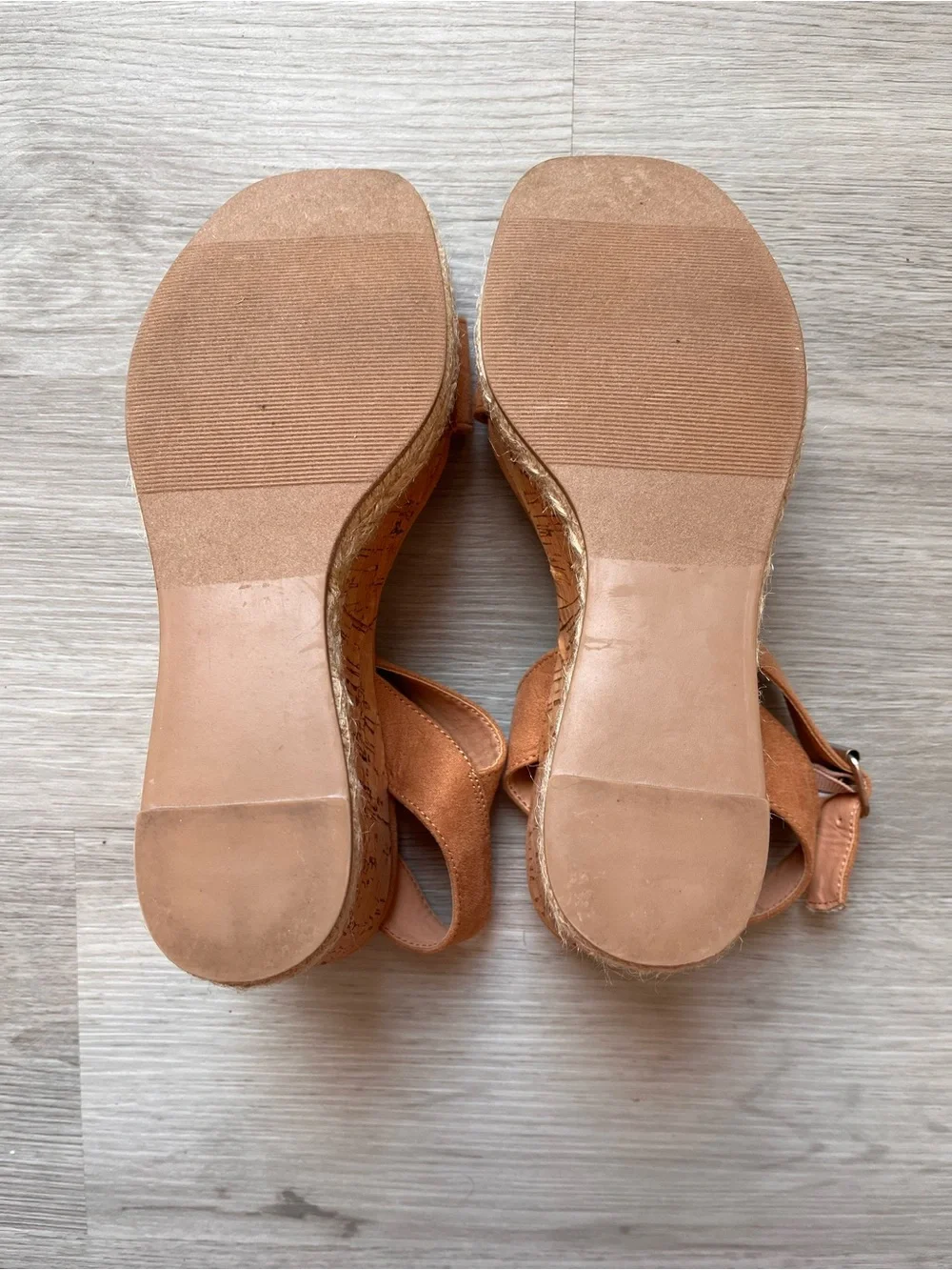 Madden Girl Cognac Espadrille Wedge Sandals Size 7.5